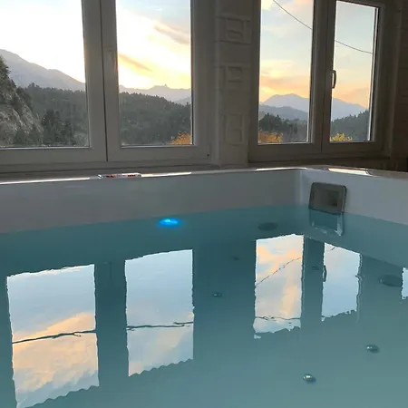 Forest View Elisavet Chalet *