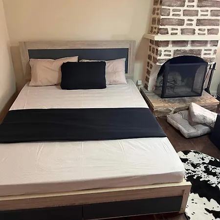 Forest View Elisavet بافلياني