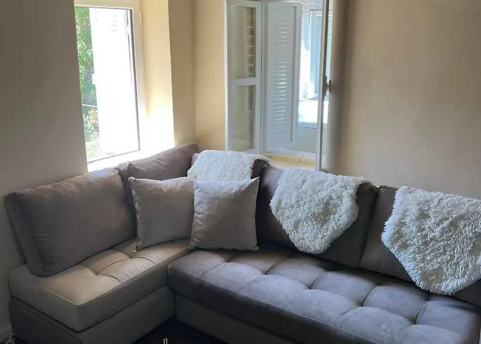 Forest View Elisavet *